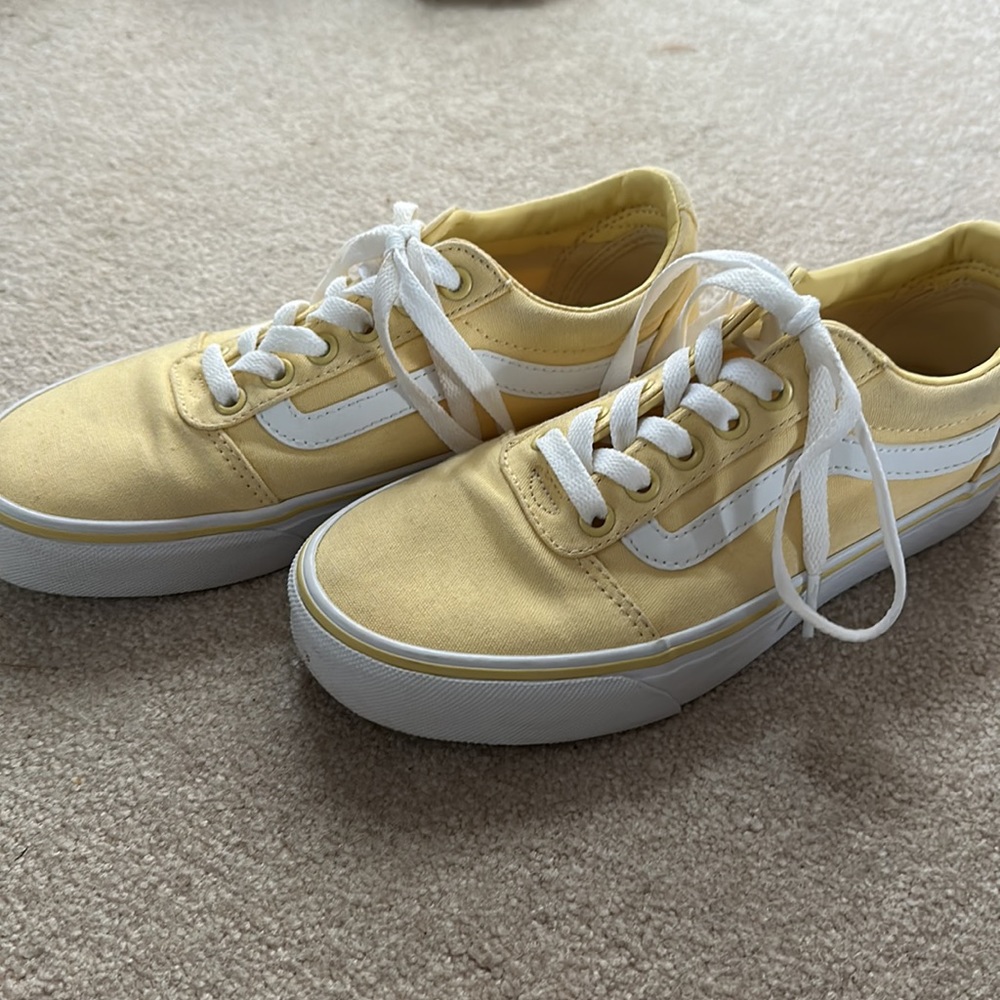 Vans - Picture 3 of 5